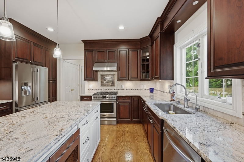 31 Graham Avenue North Haledon NJ 07508