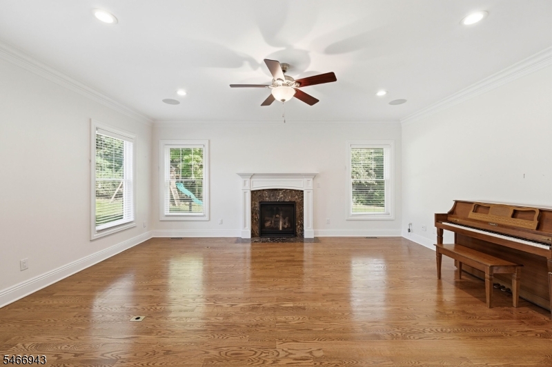 31 Graham Avenue North Haledon NJ 07508