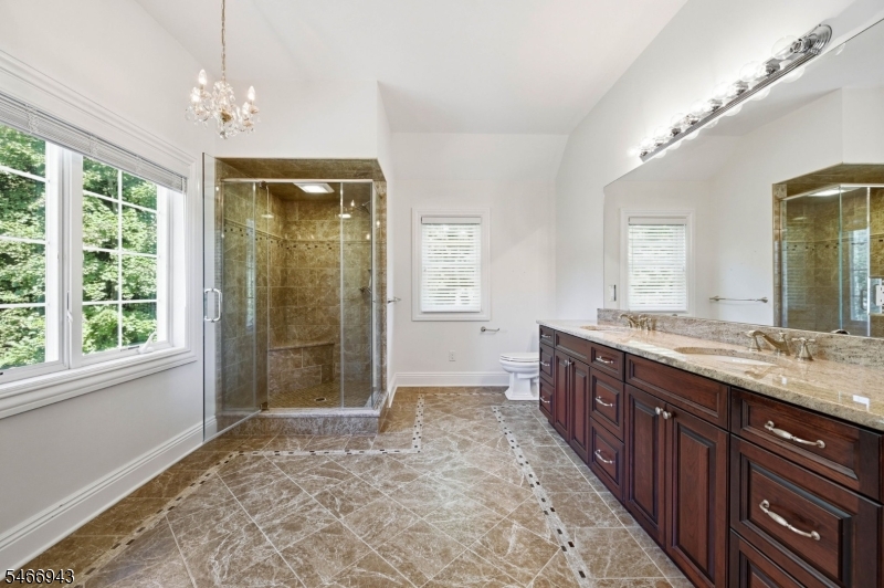 31 Graham Avenue North Haledon NJ 07508