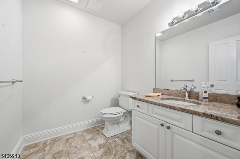 31 Graham Avenue North Haledon NJ 07508