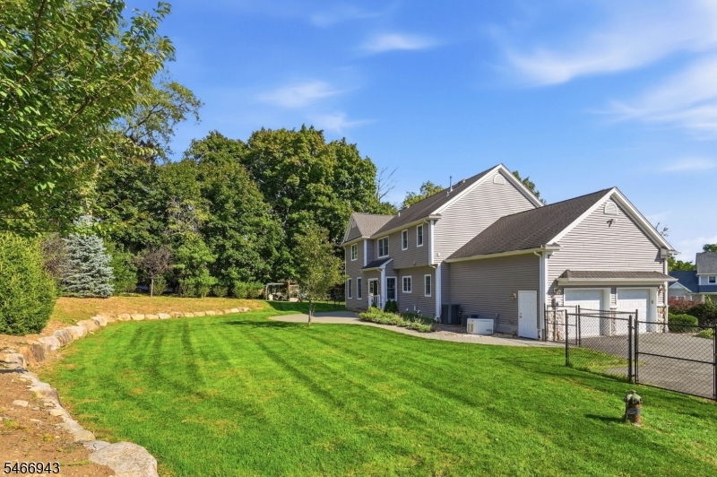 31 Graham Avenue North Haledon NJ 07508