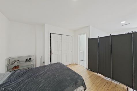 194 Astor Street Newark NJ 07114
