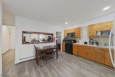 194 Astor Street Newark NJ 07114