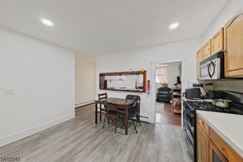 194 Astor Street Newark NJ 07114