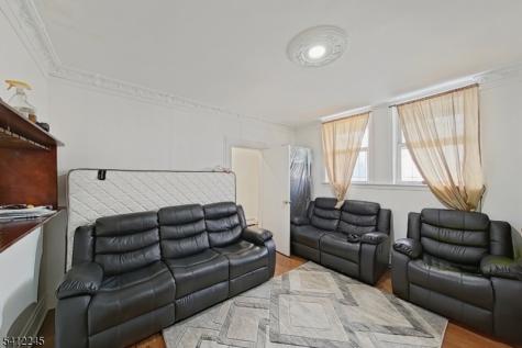 194 Astor Street Newark NJ 07114