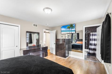 128 Baltimore Avenue Hillside NJ 07205