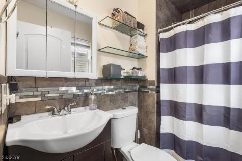 128 Baltimore Avenue Hillside NJ 07205