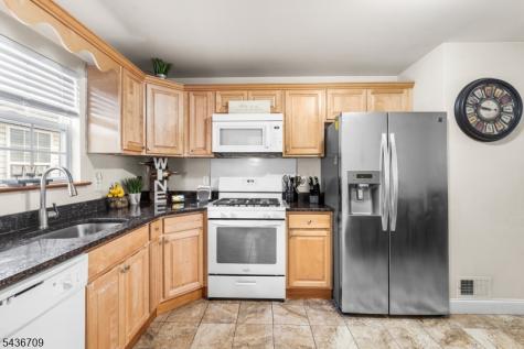 128 Baltimore Avenue Hillside NJ 07205