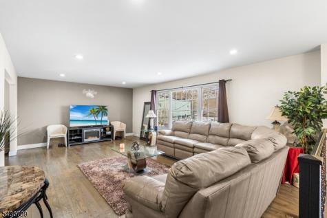 128 Baltimore Avenue Hillside NJ 07205