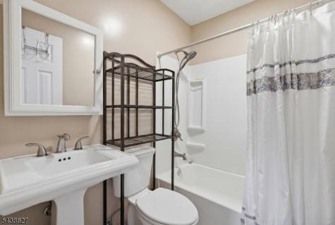 9 Juniper Trail Kinnelon NJ 07405