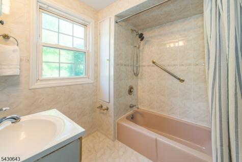 39 Essex Avenue Montclair NJ 07042