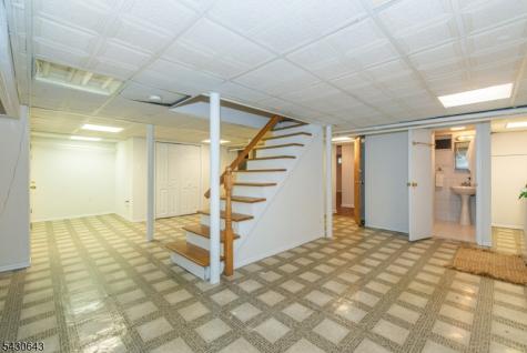39 Essex Avenue Montclair NJ 07042