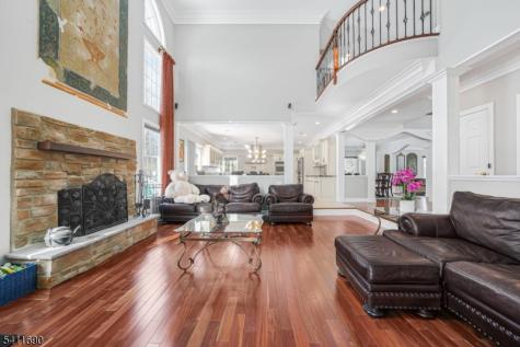 4 Buck Run Court Montville NJ 07082