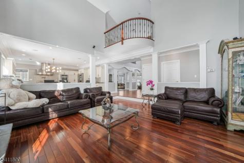 4 Buck Run Court Montville NJ 07082