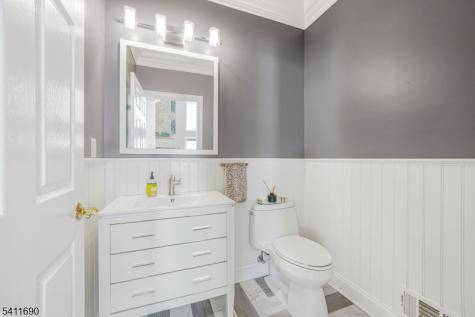 4 Buck Run Court Montville NJ 07082