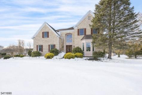 4 Buck Run Court Montville NJ 07082