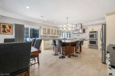 4 Buck Run Court Montville NJ 07082