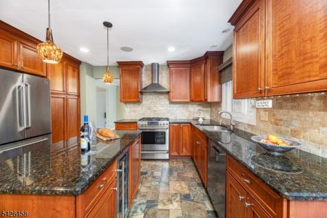 140 Shady Lane Randolph NJ 07869