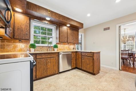 85 Chelsea Road Clifton NJ 07012