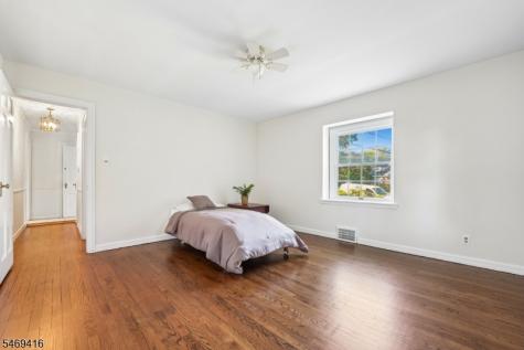 85 Chelsea Road Clifton NJ 07012