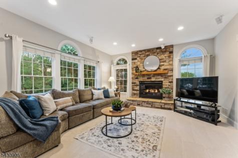 305 Charlton Lane Branchburg NJ 08853