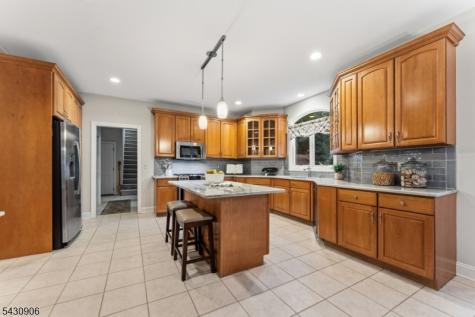 305 Charlton Lane Branchburg NJ 08853