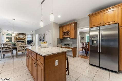 305 Charlton Lane Branchburg NJ 08853