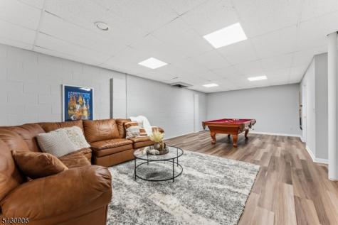 305 Charlton Lane Branchburg NJ 08853