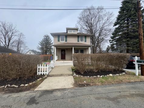 10 Governor Haines Street Hamburg NJ 07419