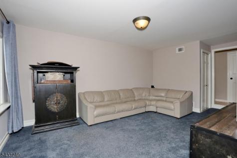 153 Bergen Avenue Waldwick NJ 07463