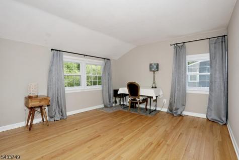 153 Bergen Avenue Waldwick NJ 07463
