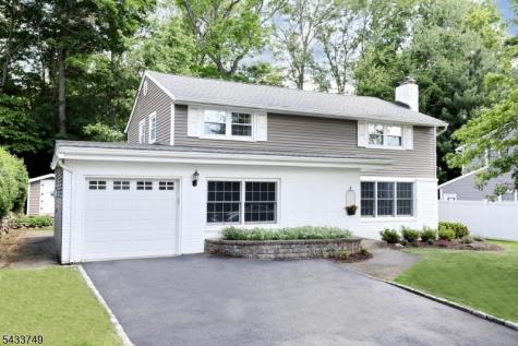 153 Bergen Avenue Waldwick NJ 07463