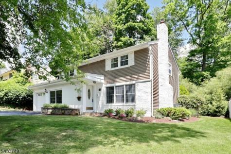153 Bergen Avenue Waldwick NJ 07463