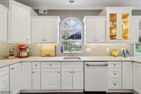 25 Francis Drive Bridgewater NJ 08807