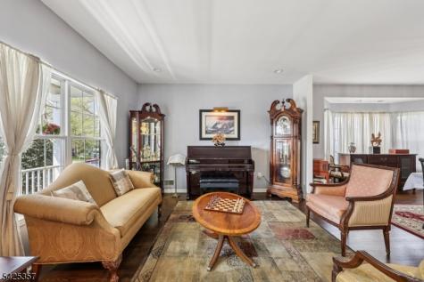 25 Francis Drive Bridgewater NJ 08807