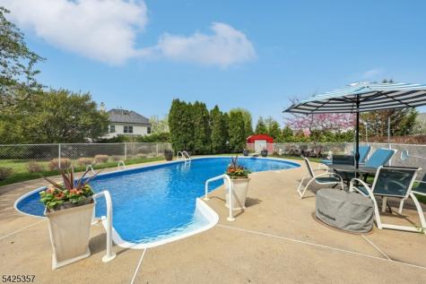 25 Francis Drive Bridgewater NJ 08807