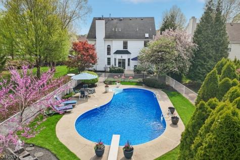 25 Francis Drive Bridgewater NJ 08807
