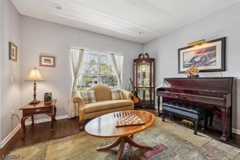 25 Francis Drive Bridgewater NJ 08807