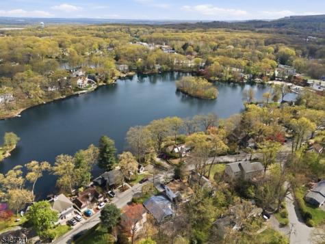53 Lakewood Drive Denville NJ 07834