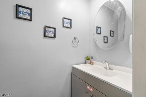 10 Bently Lane Willingboro NJ 08046