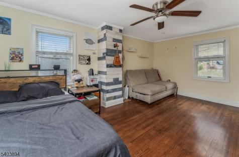 18 Sanatorium Road Glen Gardner NJ 08826