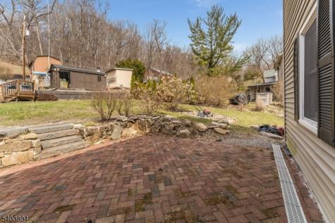 18 Sanatorium Road Glen Gardner NJ 08826