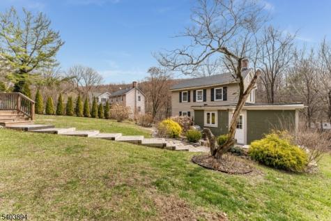 18 Sanatorium Road Glen Gardner NJ 08826