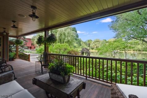 89 Fairmount Road West Tewksbury NJ 07830