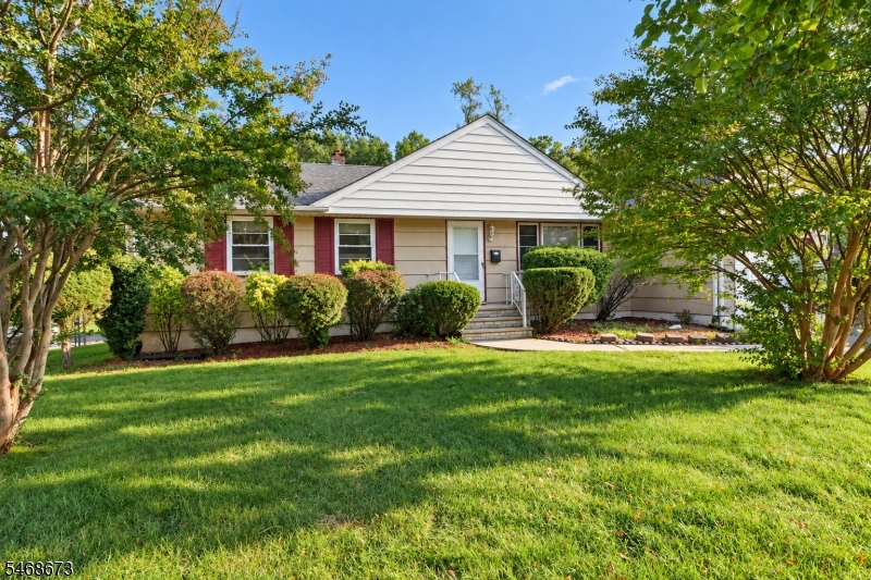 25 Valley View Road Hillside NJ 07205