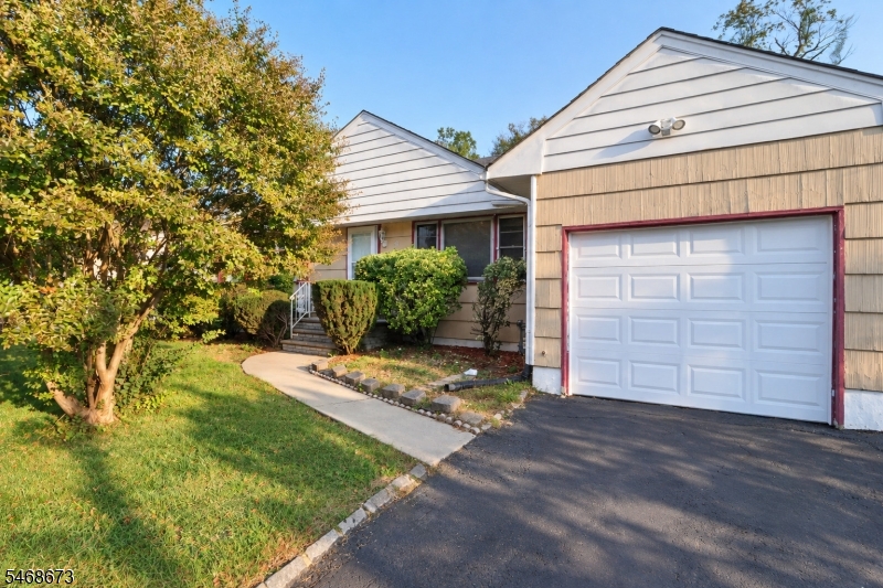 25 Valley View Road Hillside NJ 07205