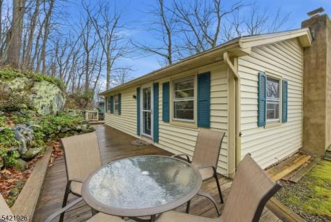 12 Cliffside Terrace Vernon NJ 07461