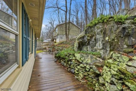 12 Cliffside Terrace Vernon NJ 07461