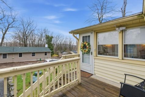 12 Cliffside Terrace Vernon NJ 07461