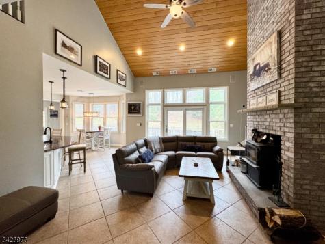 49 Sand Pond Road Hardwick NJ 07825